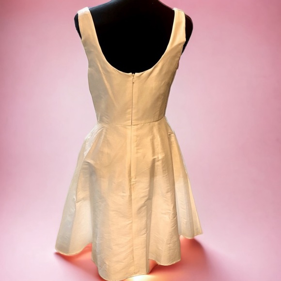 Alfred Sung Formal Dress in Snow White Size 6 - Picture 4 of 7